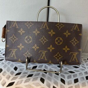 Louis Vuitton Monogram GM pouchette